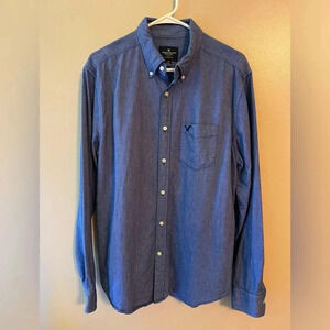 American Eagle Mens Officewear Button Down Chambray Blue Large Classic Fit Shirt